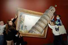 2.-Klasa-5-na-wystawie-klockow-Lego