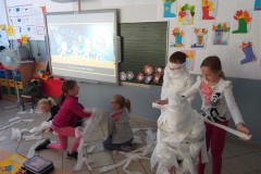 4.-mummy-party