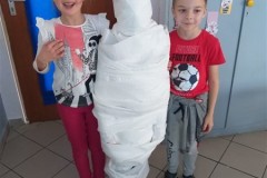 5.-mummy-party