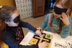 9.-Wycieczka-klasy-3a-Spacer-w-ciemnosci